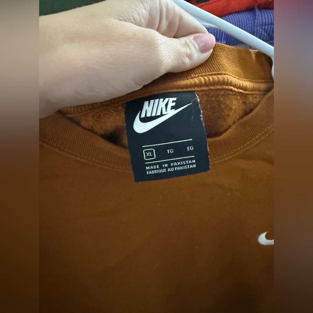 Nike Chestnut Crewneck Sweatshirt - Picture 3 of 4